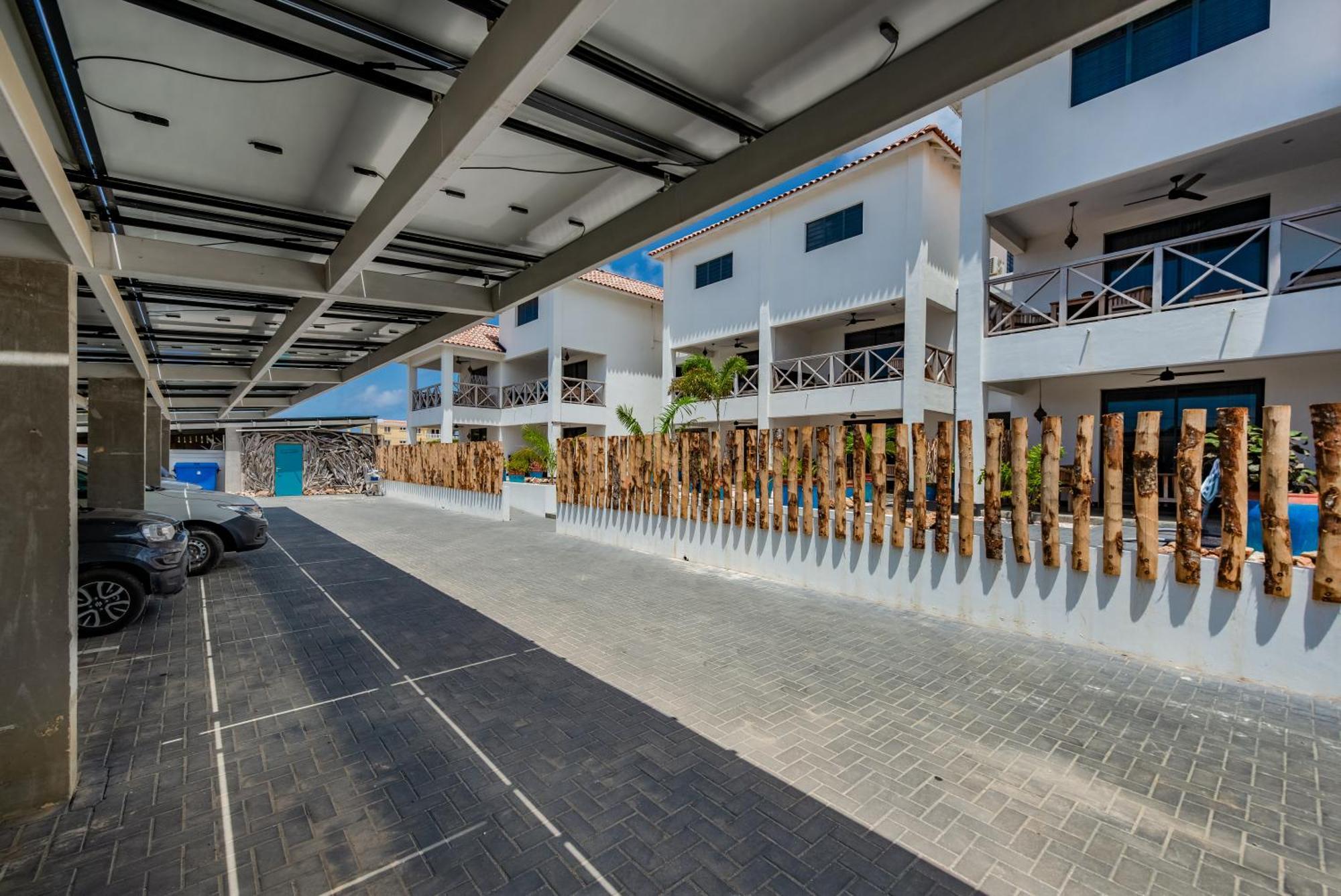 Bloozz Resort Bonaire Кралендейк Экстерьер фото